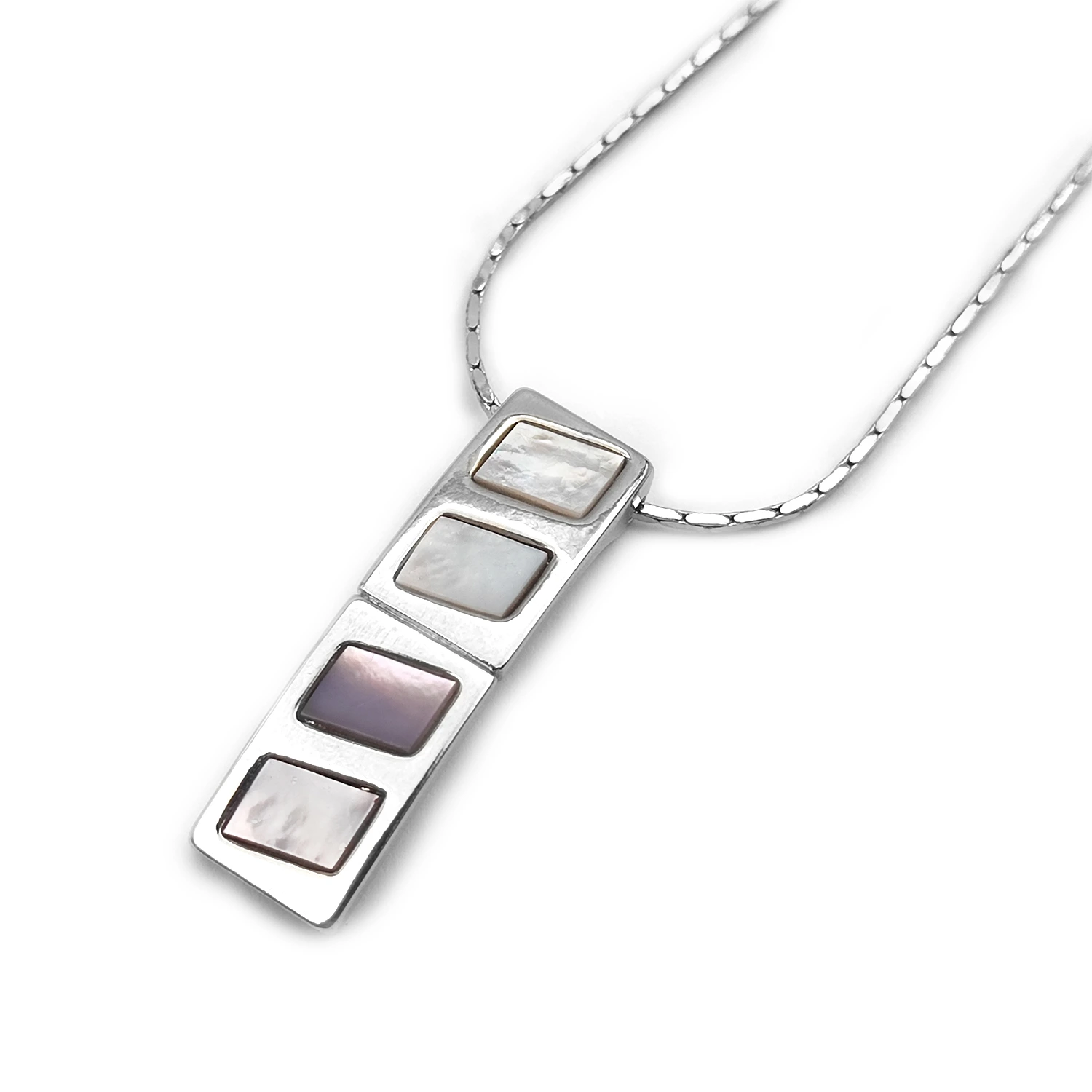 پلاک و زنجیر صدف