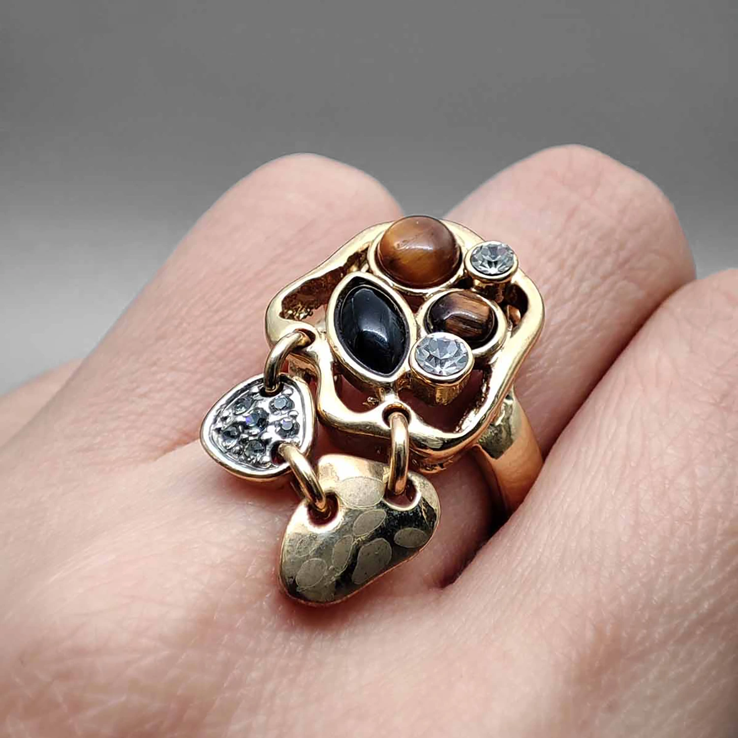 انگشتر چشم ببر