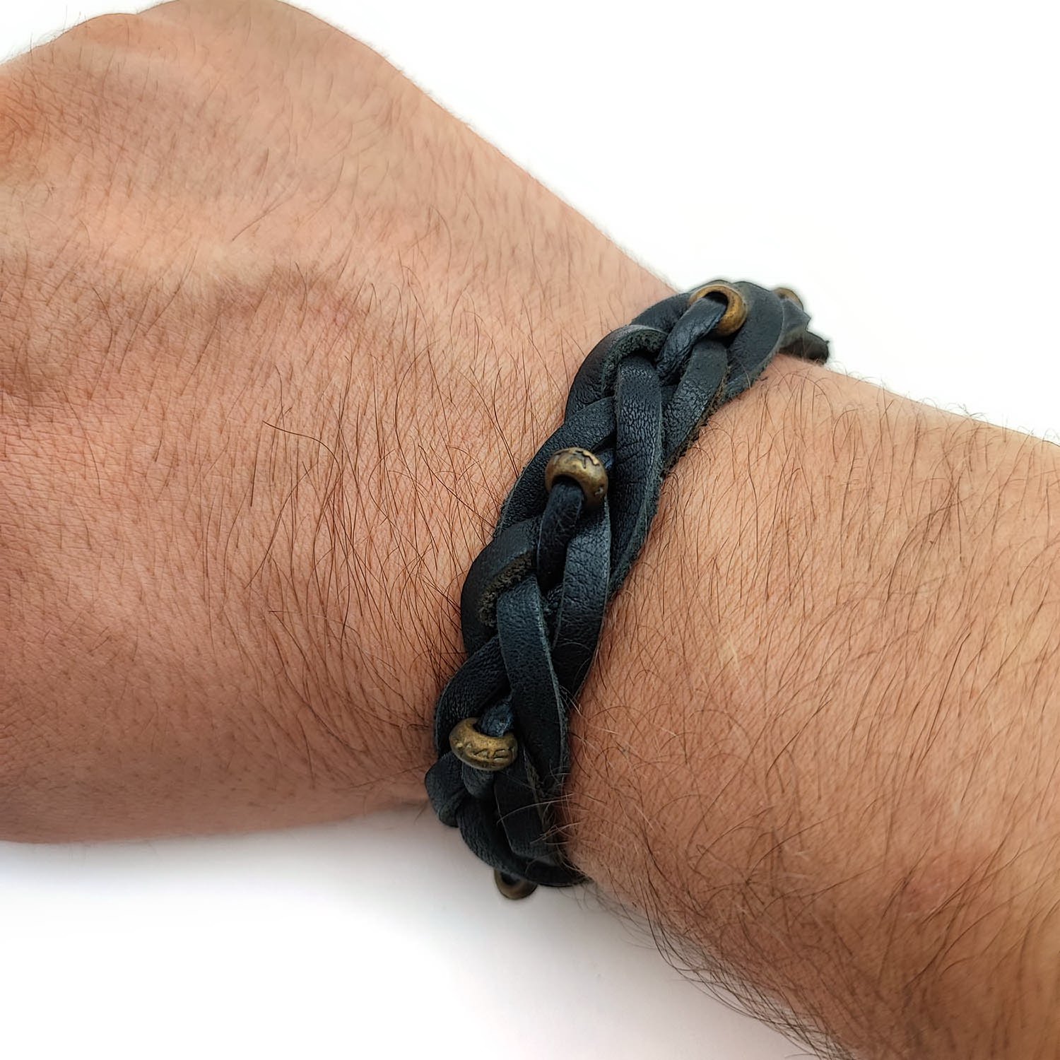 دستبند چرم 110