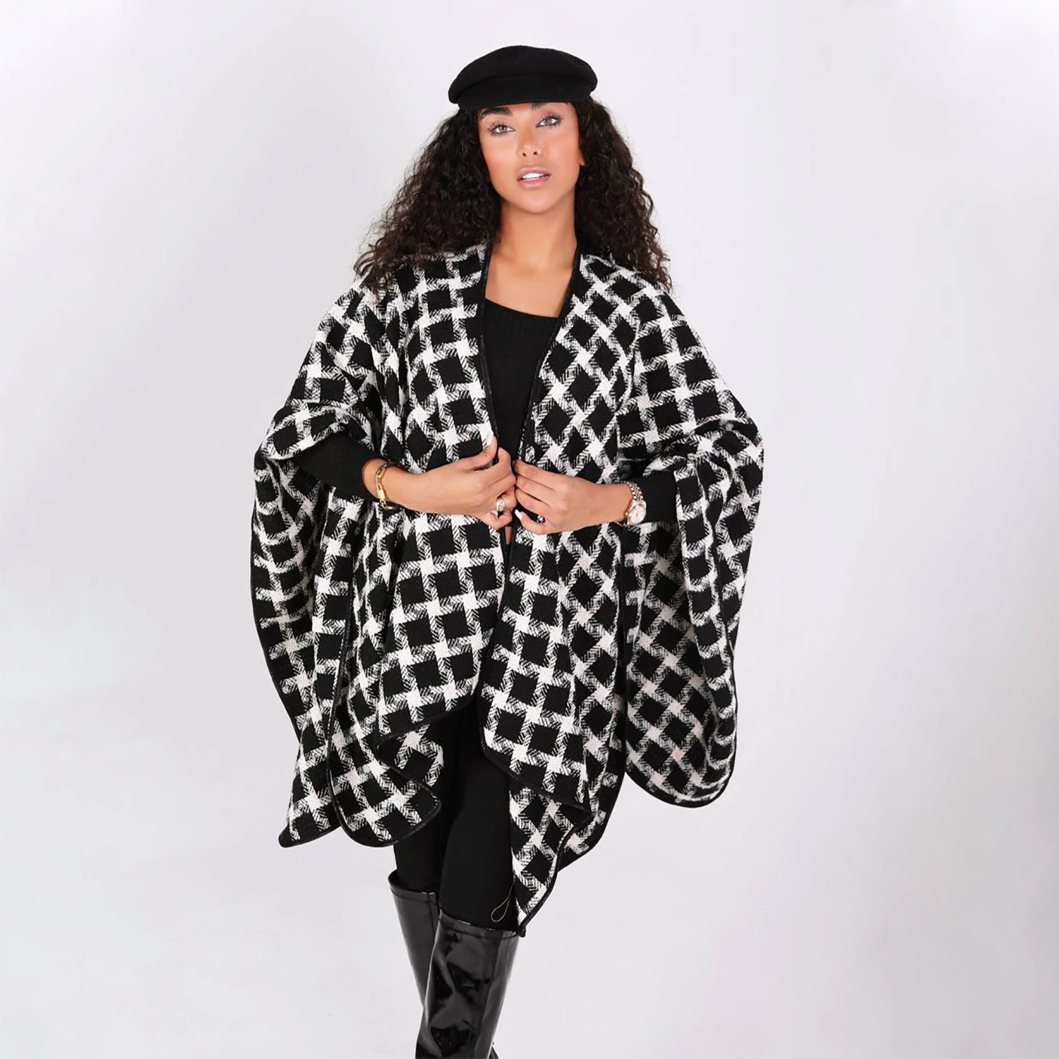 پانچو ضخیم شنل